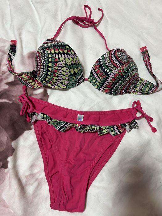 Купальники жіночі,дівочі