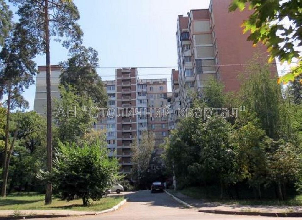 метро Житомирська Чотирикімнатна Пушиної 49