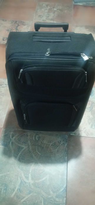 Валіза бу в гарному стані