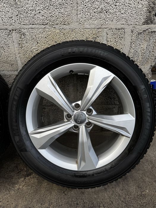 Koła Zimowe R19 5x112 Audi Q5 SQ5 Opony Michelin 235/55/19