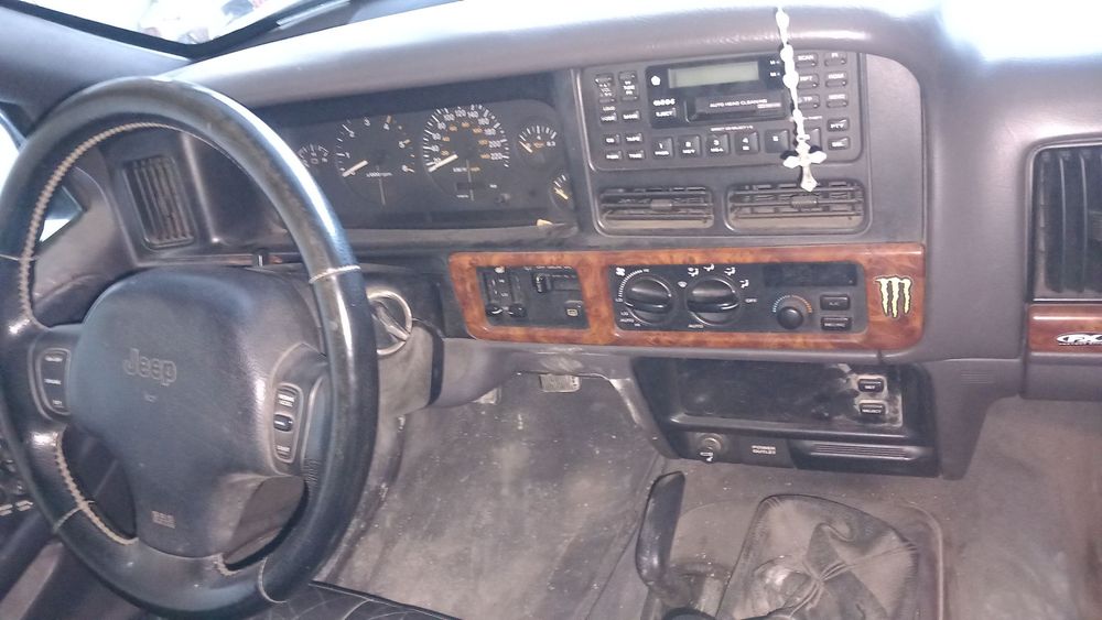 Jeep Grand Cherokee 2.5 TD Official