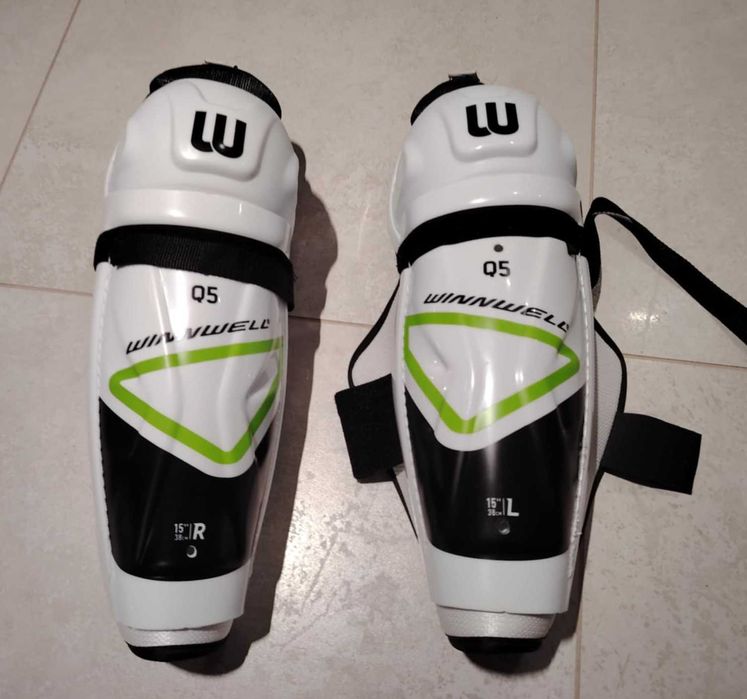 Golenie ochraniacze WinnWell Q5 Sr nowe 15cali od 173cm do 183 wzrostu