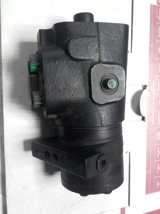 Pompa hydrauliczna układu kierowniczego CNH CASE Magnum 225-335