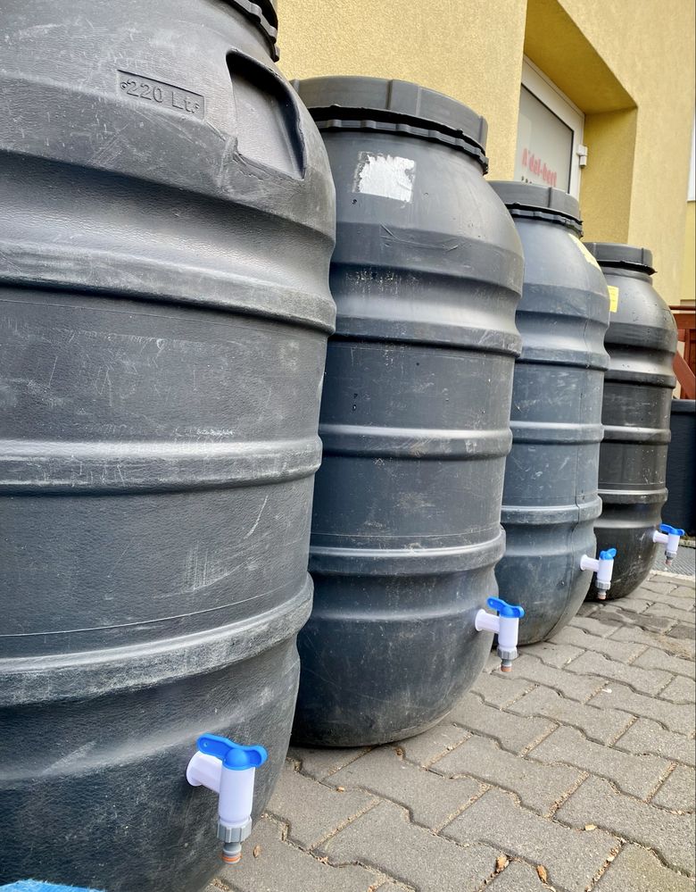 DUŻA BECZKA na deszczówkę 200l 220l 250l zbiornik spożywka beczki ibc