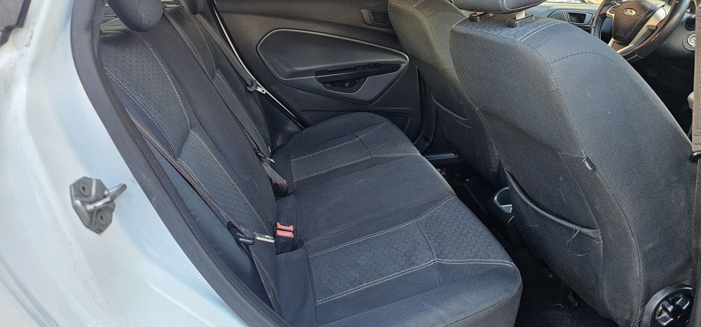 Ford fiesta 1.5 tdci como novo 11