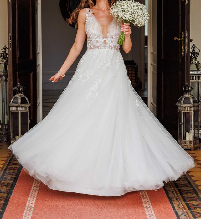 Suknia ślubna Lilian West model 66155 Justin Aleksander