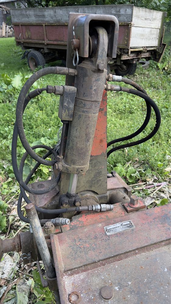 Pługi obrotowe 4 skibowe massey ferguson