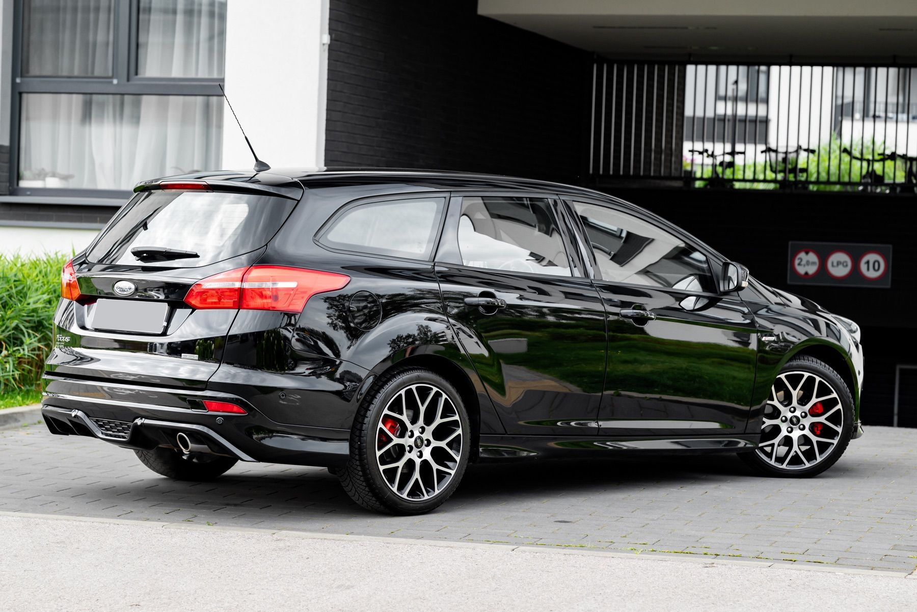 Ford Focus ST Line LED Sync Super
