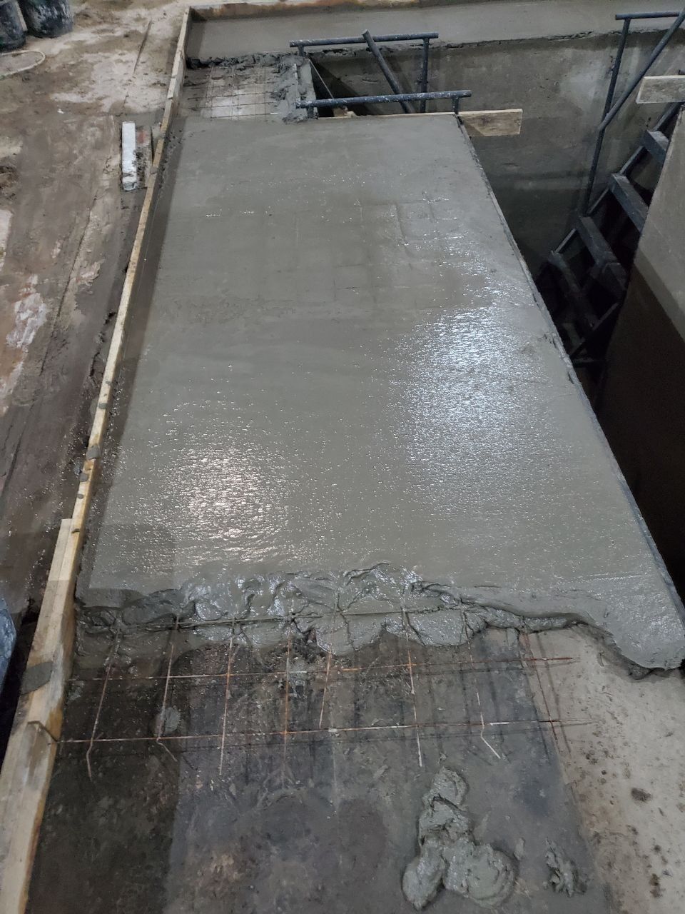 бетонні роботи роботи з заливання фундаменту копання ям траншей котлов