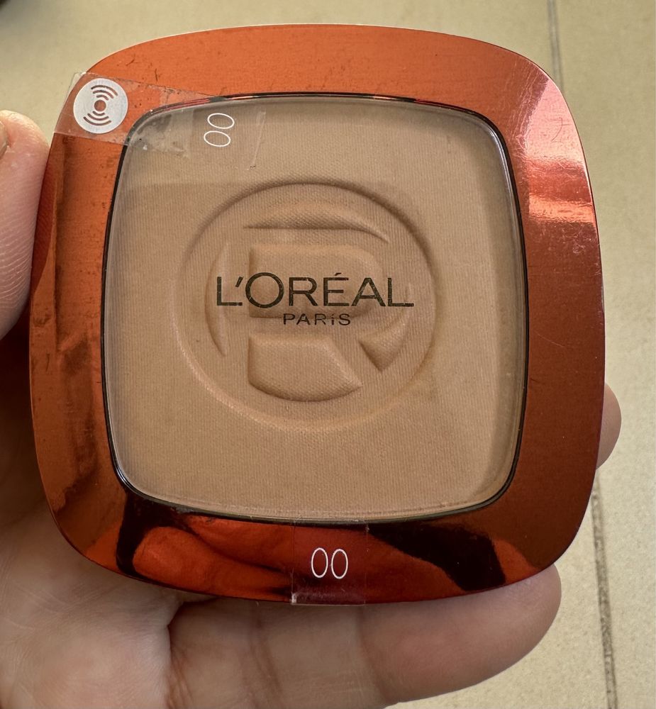 Blush e pó Glam Bronze da Loreal Paris