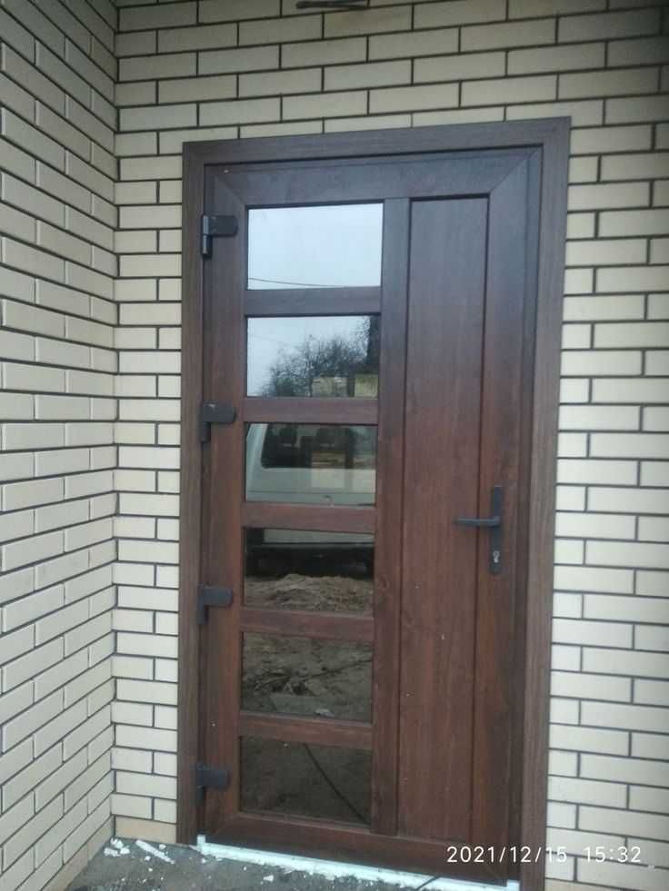 Продам Двері та Вікна Металопластикові