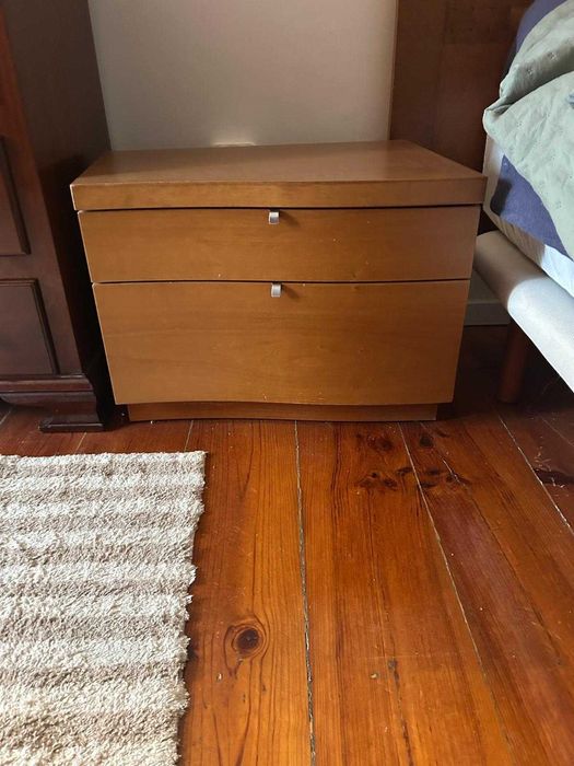 Mesas de Cabeceira de Madeira