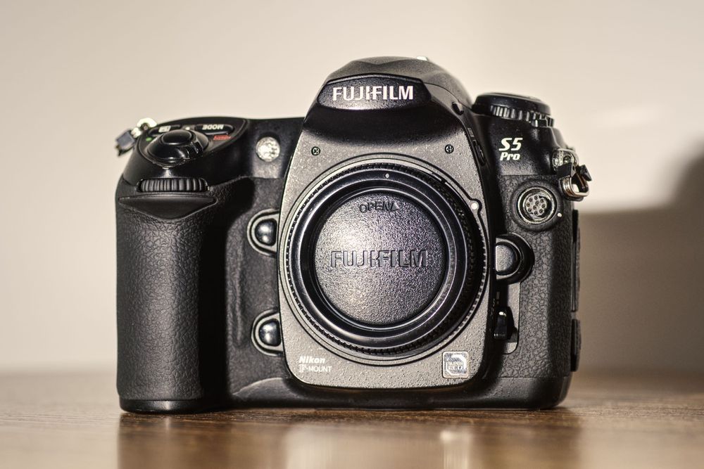 Fujifilm S5 Pro (w pełni sprawny, przebieg 48k)
