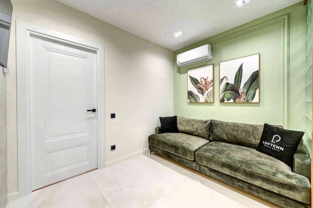 возле метро позняки сдаю квартиру посуточно / почасово цена подарок