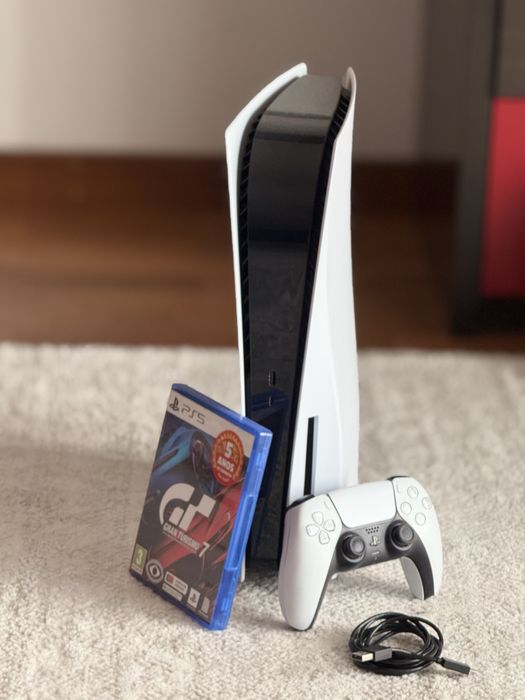 PlayStation 5 com Leitor + Caixa + Comando + GT7 – Como Nova