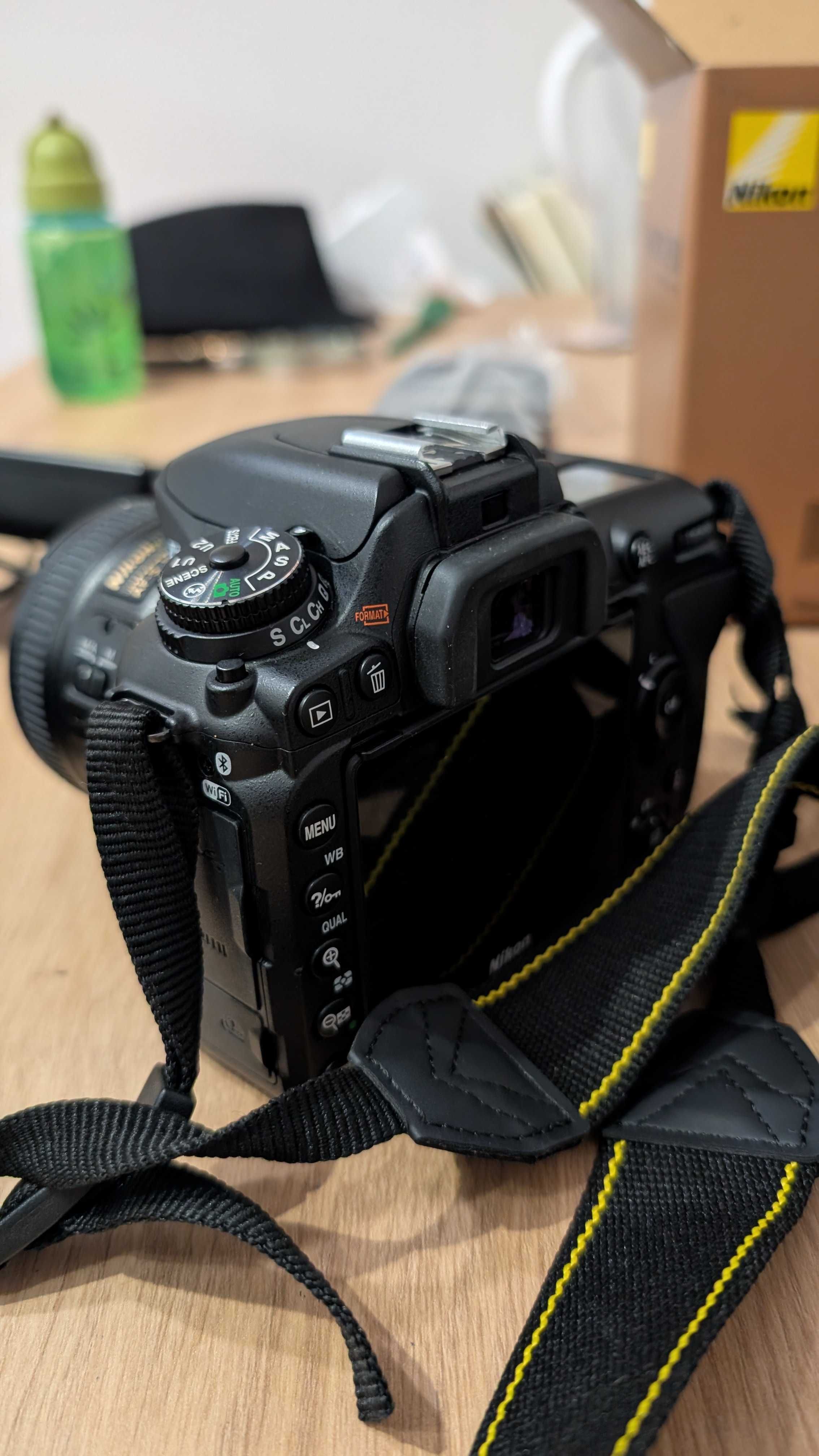 Lustrzanka Nikon D7500 (ob.50mm f/1.8G + lampa YN-685 + karta 64GB)