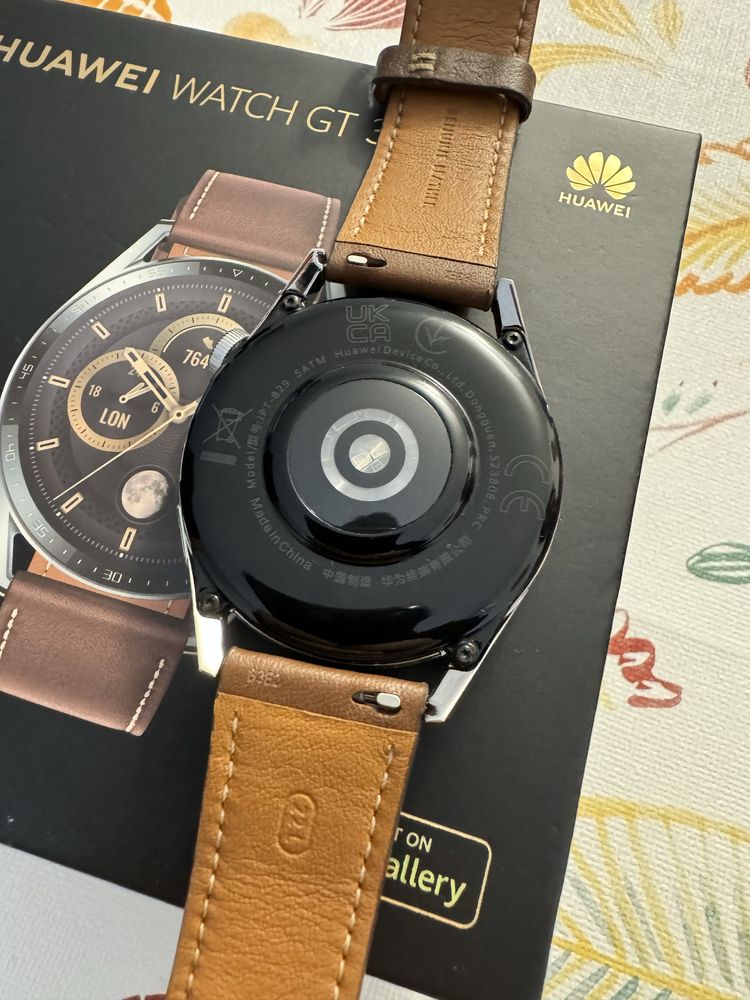 Huawei GT3 Classic smartchwatch