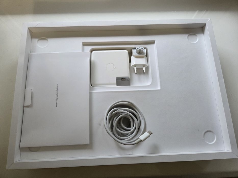 MacBook pro 2019 16 i9