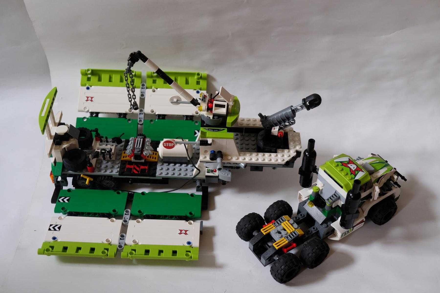 Lego World Racers 8864 - Pustynia zniszczenia- wielka ciężarówka, auta