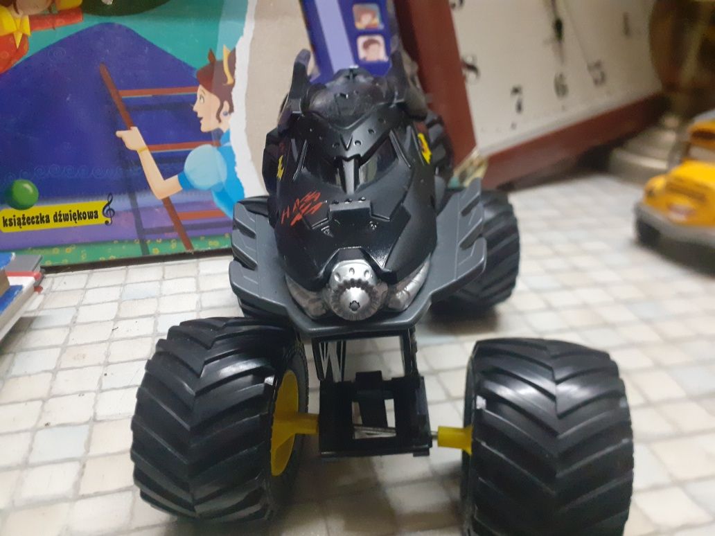 Autko Monster Jam Batman monster truck