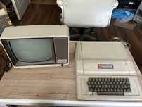Komputer  apple 2 europlus oraz monitor