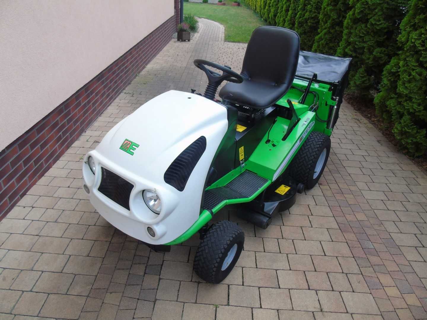 Traktorek kosiarka ETESIA HYDRO 100 18 KM 2 cylindrowy duży kosz