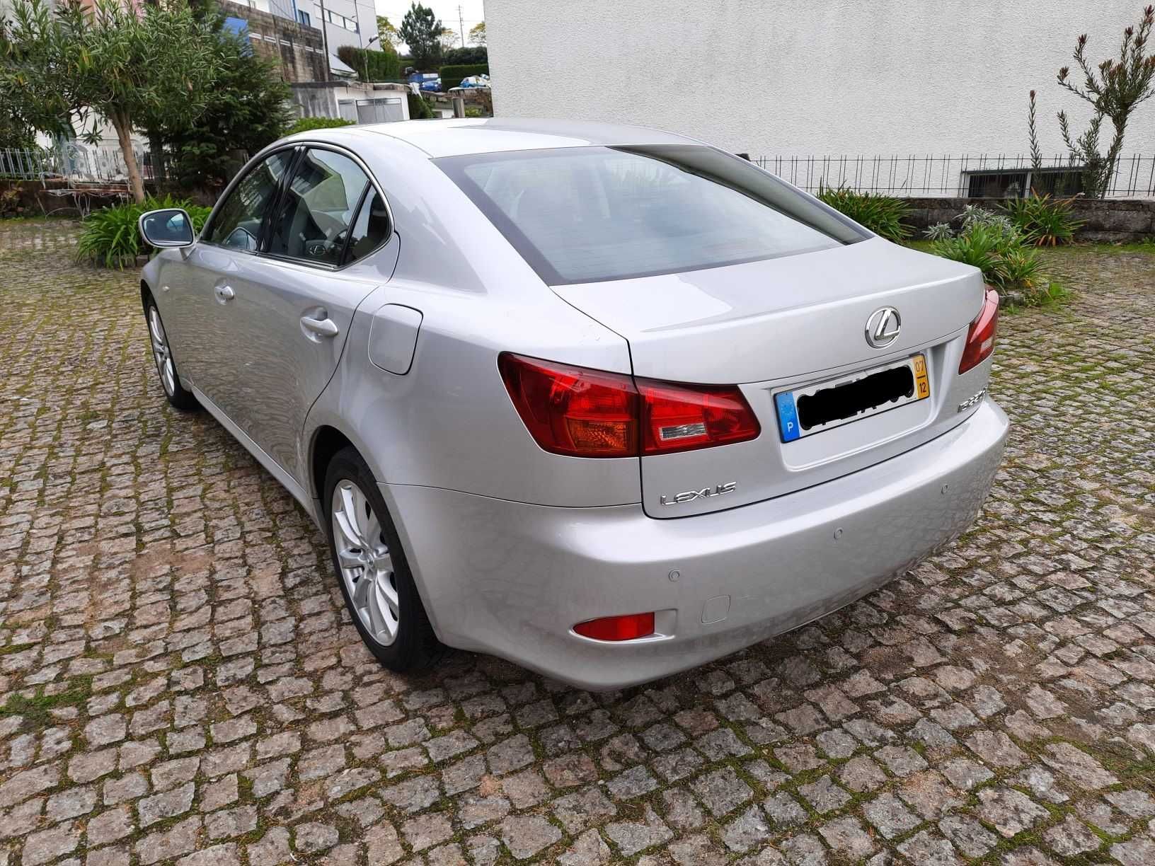 Lexus IS 220D ---Particular---