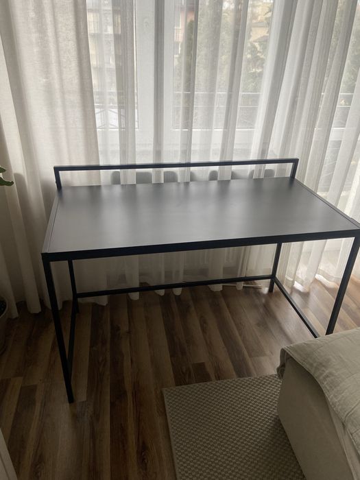 Czarne biurko TISTRUP JYSK