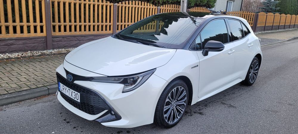 Tojota Corolla 1.8 hybryda