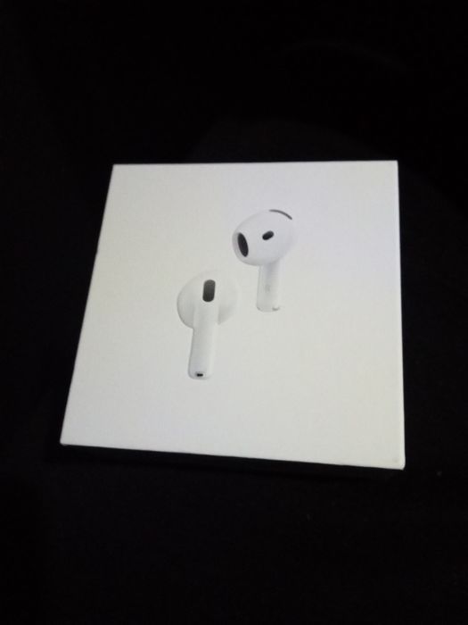 Słuchawki airpods 4 z ANC