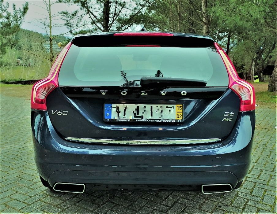 Volvo V60 D6 Hybrid Plug-In Elétrico e Gasóleo