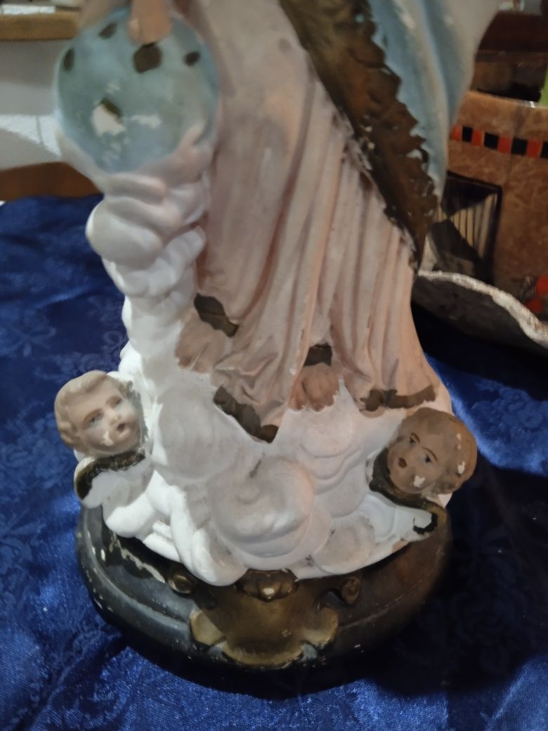Bardzo stara figura sakralna