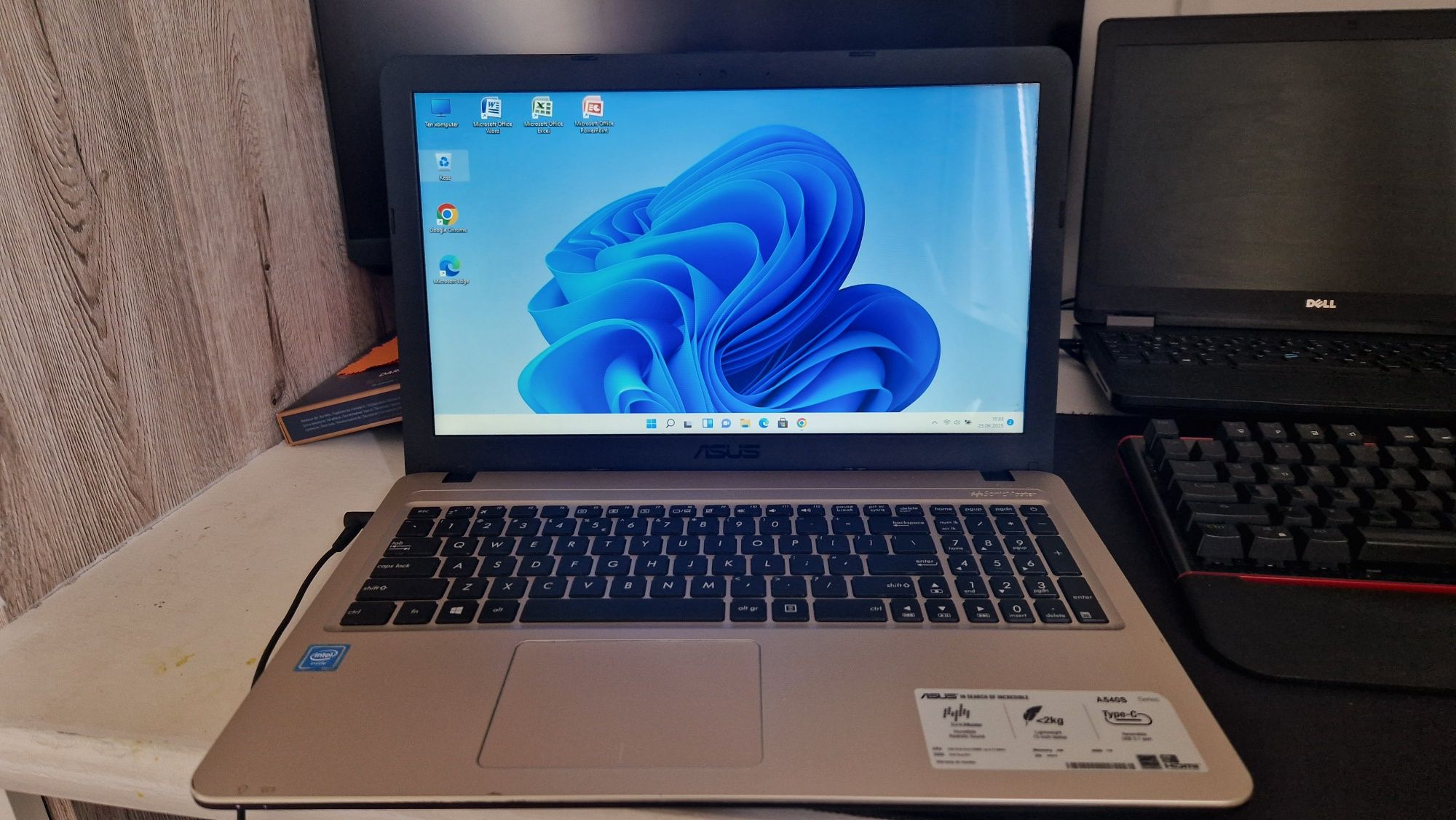 Laptop Asus A540S Windows 11 USB-c dysk SSD gwarancja