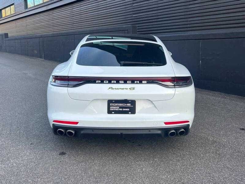2023 Porsche Panamera