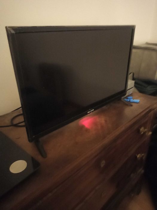 Televisão Silver 24 polegadas