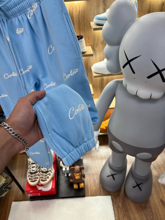 Штани Corteiz All Over Print Joggers Baby Blue