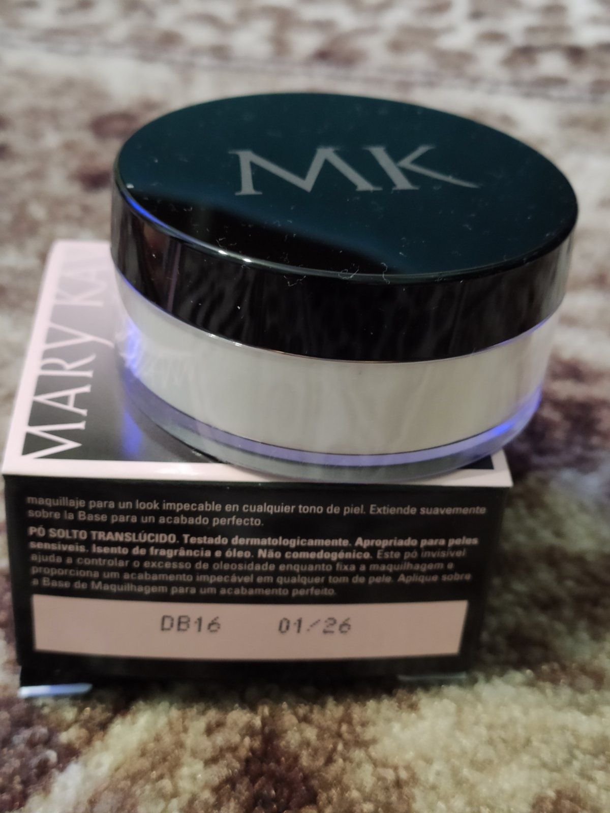 Розсипчаста,прозора пудра Mary Kay