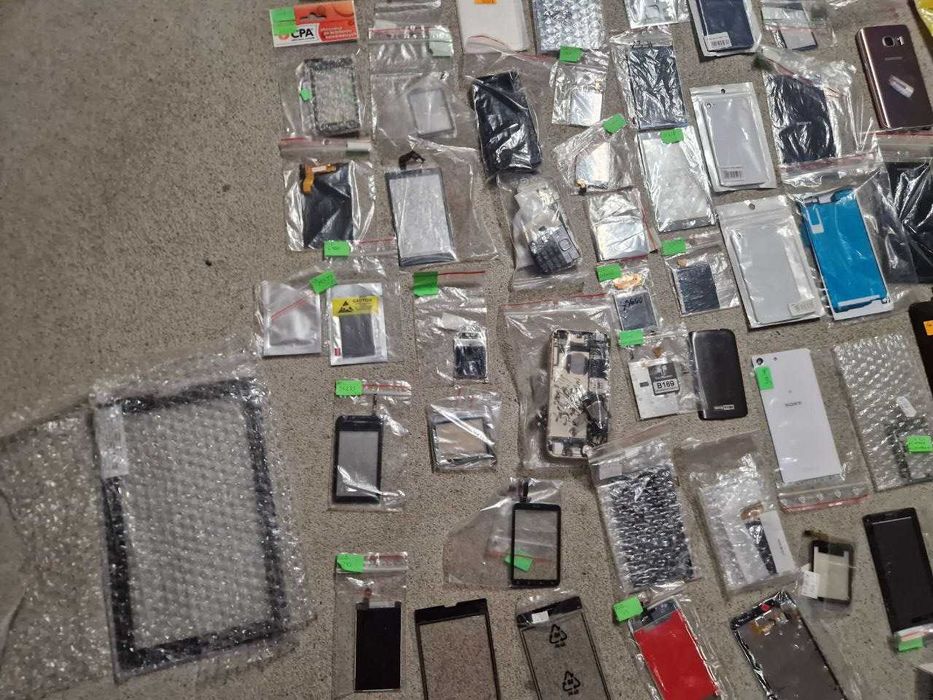 Wyświetlacze dotyki wyprzedaż magazynu–  sprawne, do serwisu