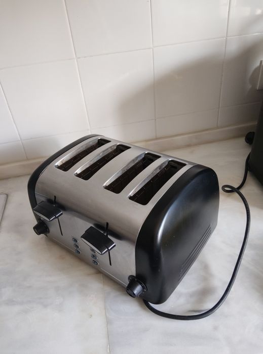 Torradeira grande, em excelente estado