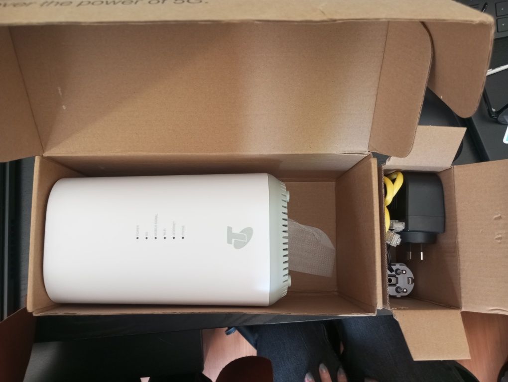 Modem Telstra 5g NOVO