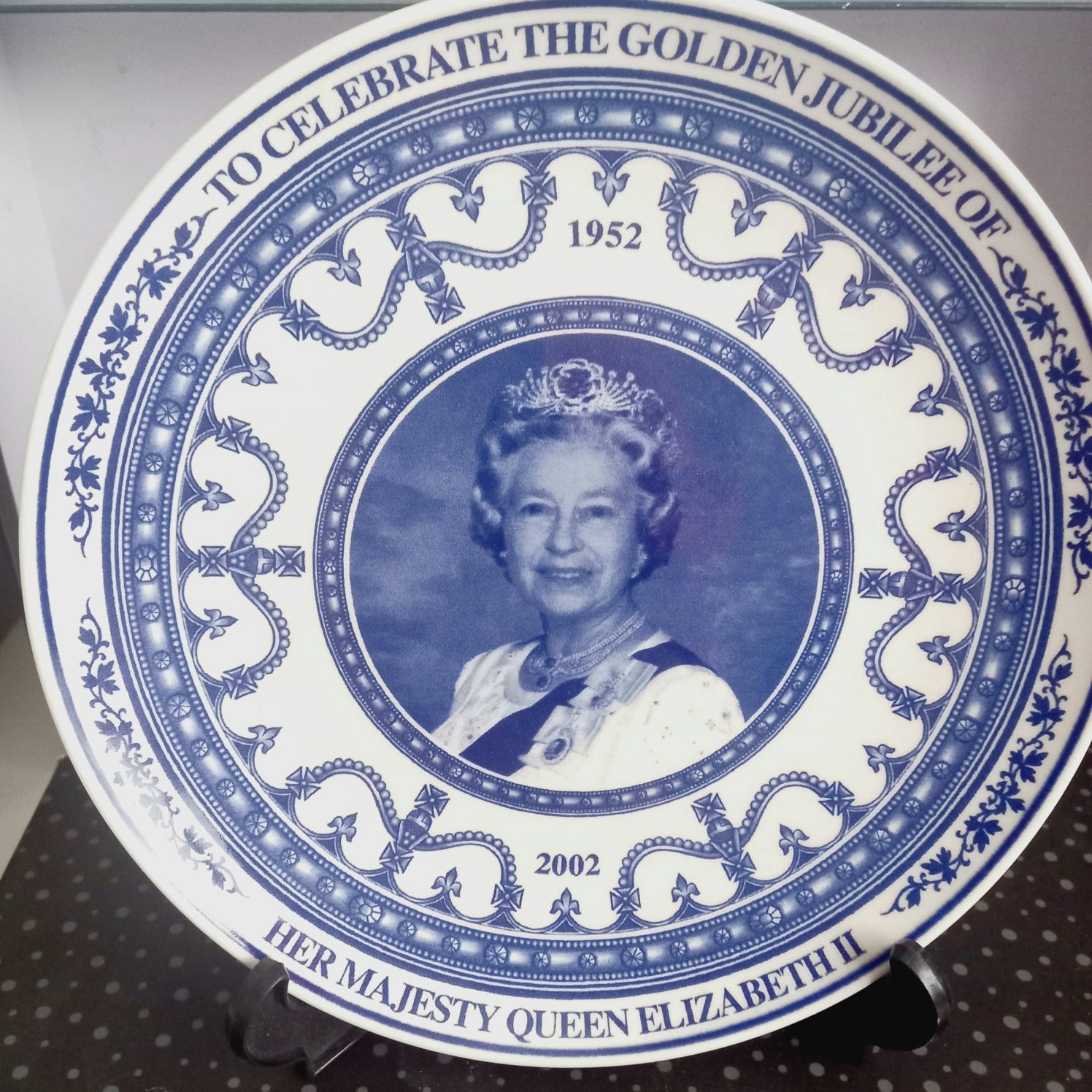 Pamiątkowe talerze WEDGWOOD z królową Elżbietą