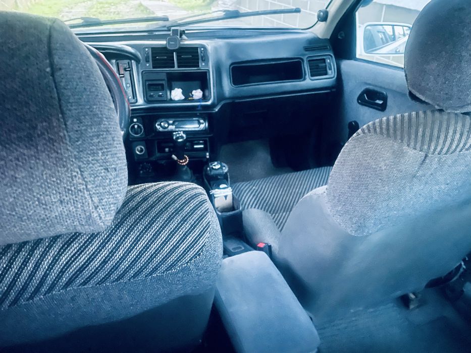 Продається автомобіль .
