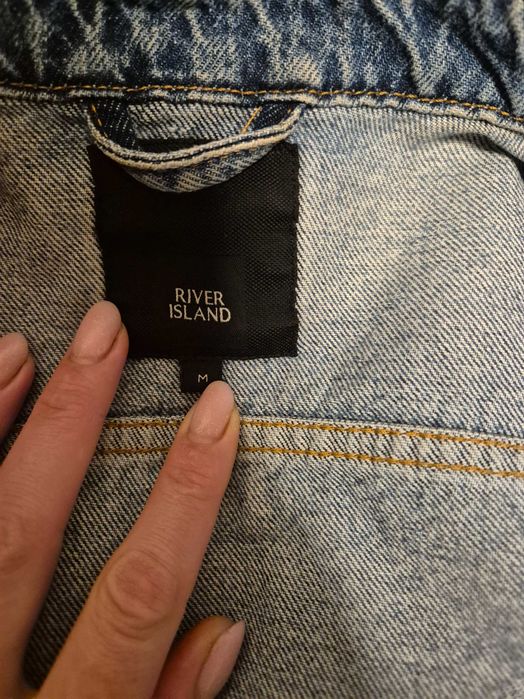 Продам свою  Джинсову куртку