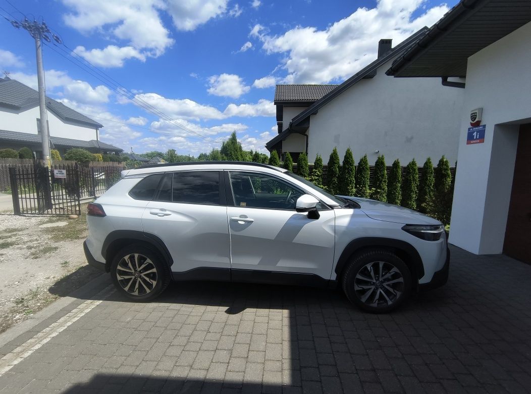 Sprzedam-Toyota Corolla Cross 5SUV 2,0 STYLE-TECH