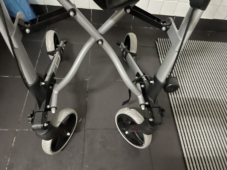 Andarilho aluminio com assento