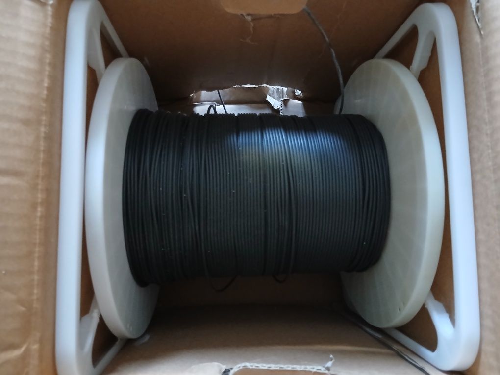Kabel światłowody na rolce
