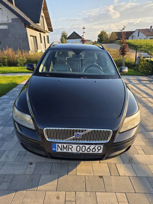 Volvo v50 2.0d 2005 rok