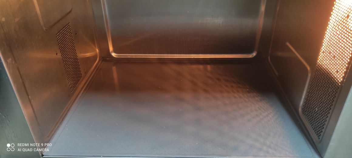 Микроволновая печь встройка Siemens.