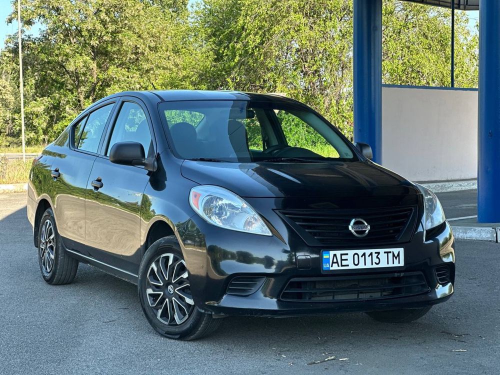 Nissan Versa 2011