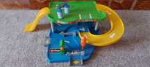 Brinquedos Playmobil e Pista carrinhos